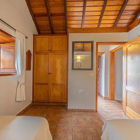 Casa Con Drago Milenario * San Antonio (La Palma)